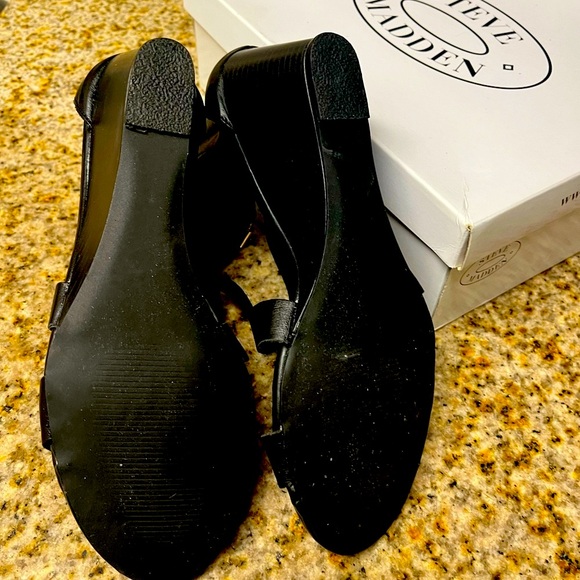 Steve Madden Naiomi Black Leather Wedges - Picture 3 of 10